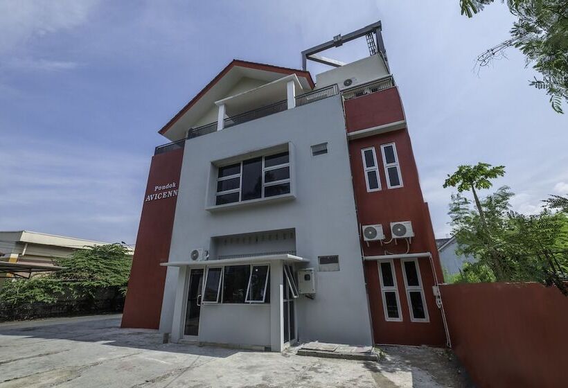 هتل Oyo 2132 Pondok Avicenna