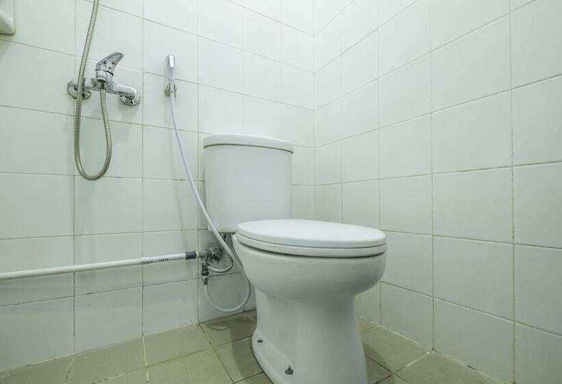 هتل Oyo 2132 Pondok Avicenna