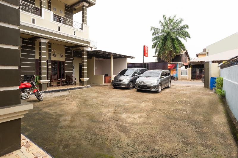 هتل Reddoorz At Km 5 Palembang