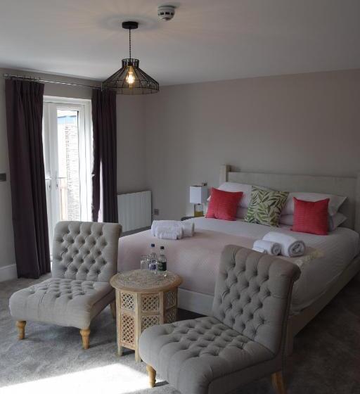 هتل The Manor House At Quorn