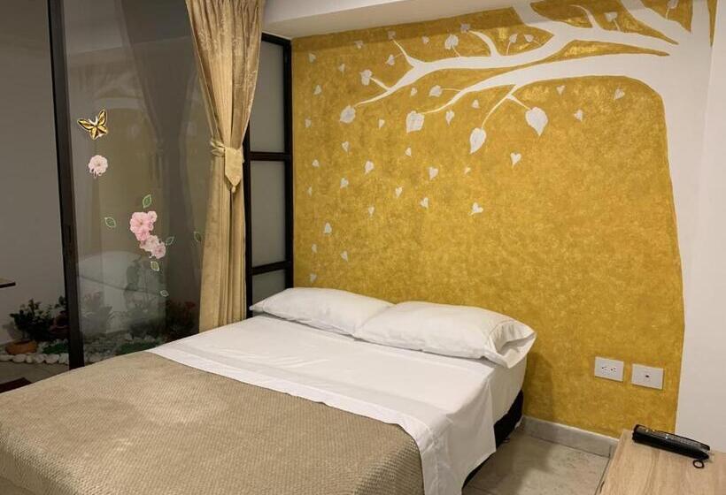 پانسیون Hostel Casa Zambrano