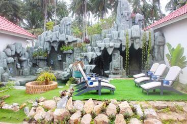 هتل Lotus Garden Muine Resort & Spa