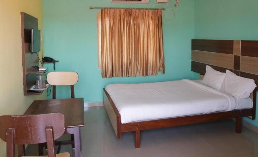 호텔 Sri Murugan Guest House