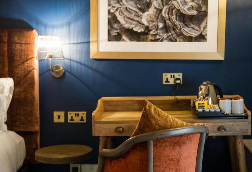 هتل The Bulls Head By Innkeeper S Collection