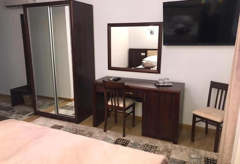 پانسیون Casa Pino
