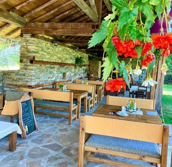 Пансион Family Hotel Byalata Kashta