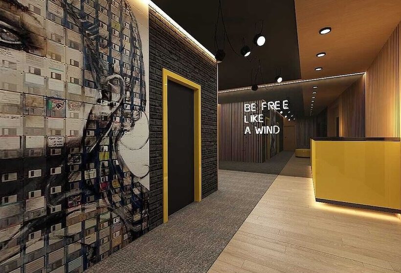 پانسیون Maccani Black Luxury Suites