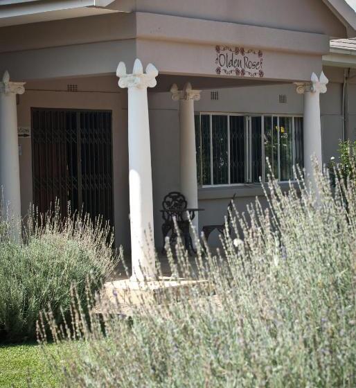 פנסיון Olden Rose Place