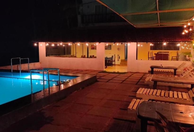 فندق صغير Shivam Bnb Mandrem Resort