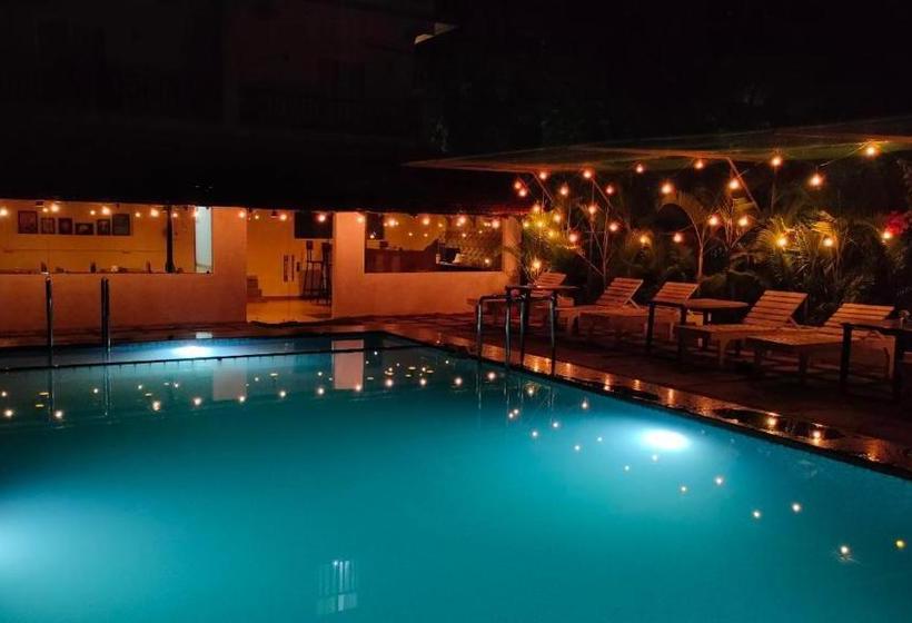 فندق صغير Shivam Bnb Mandrem Resort