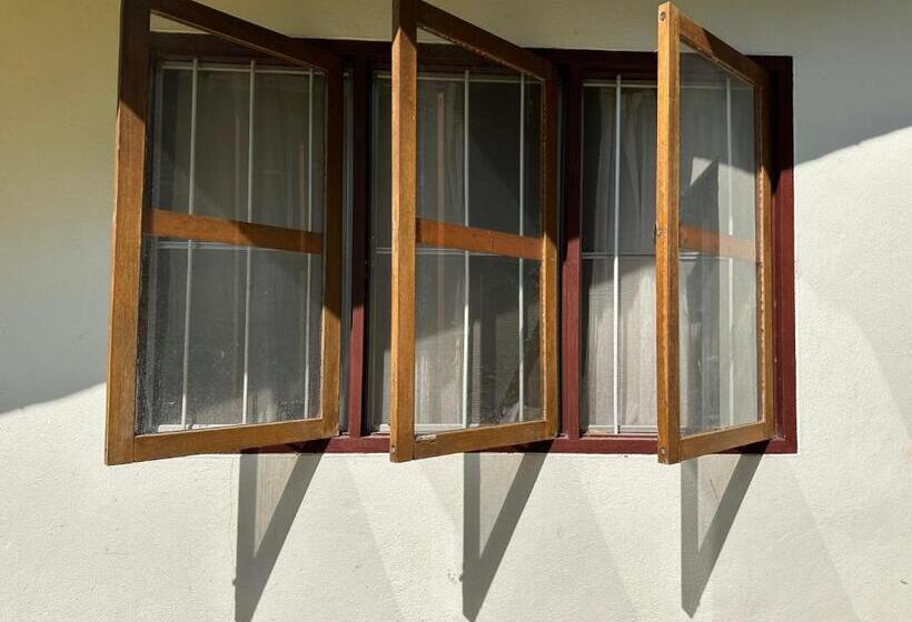 هاستل Brown House Chiangdao