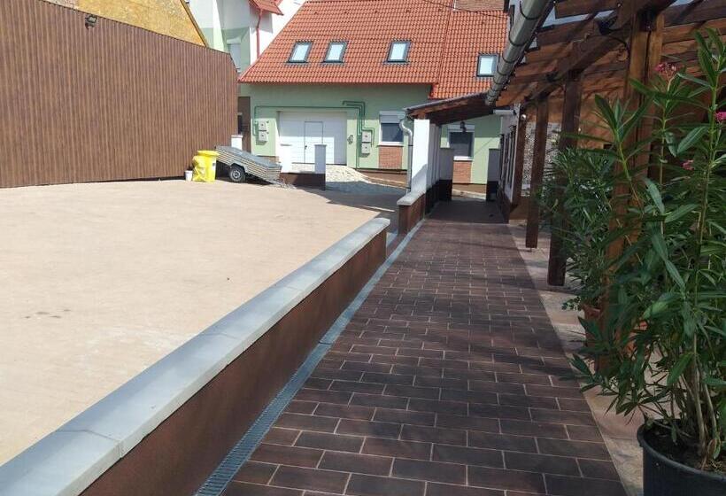 Hacienda Apartmanok