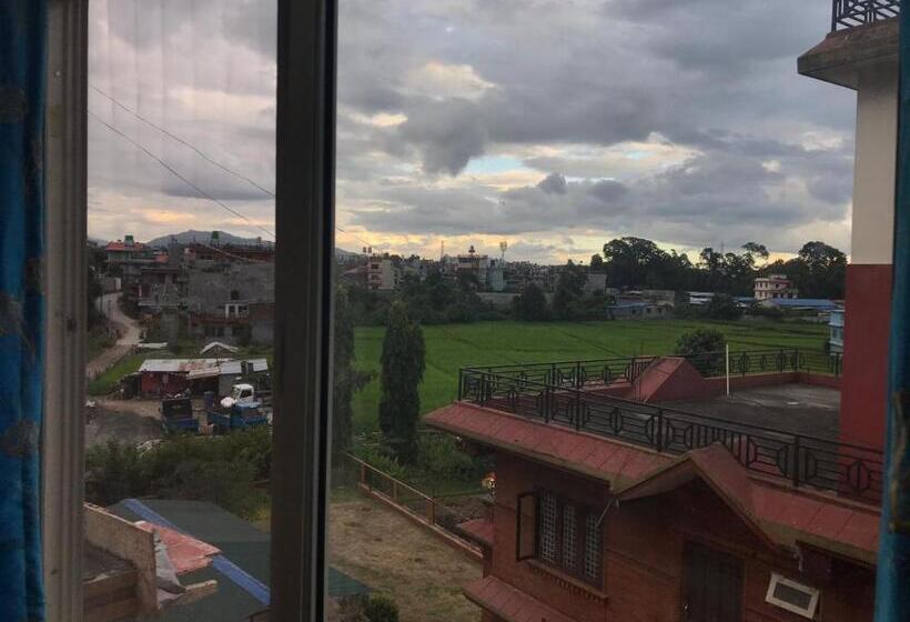 هتل Aarjan And Restaurant
