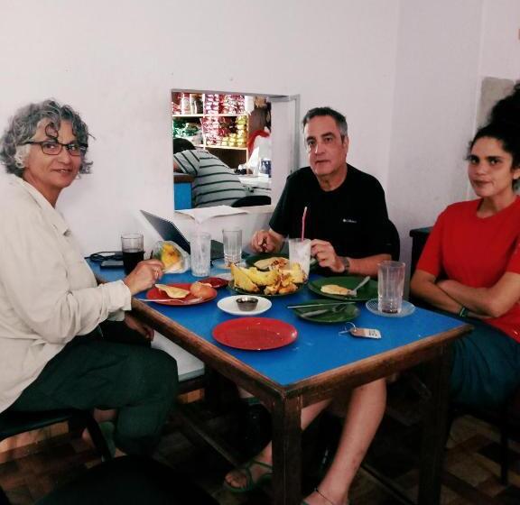 هتل Aarjan And Restaurant