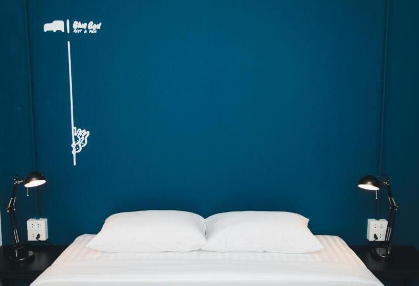 هتل Bluebed