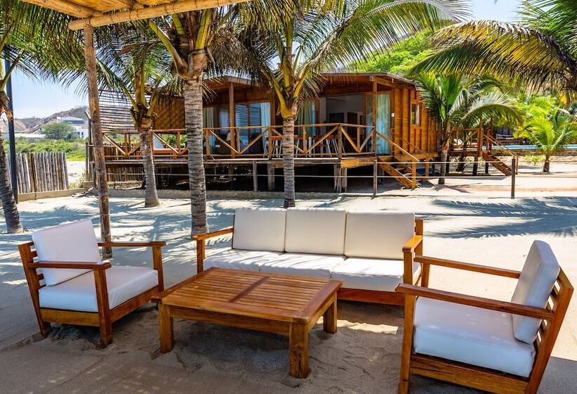 هتل Bungalows & Suites Punta Camarón