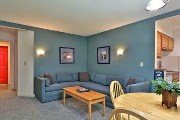 هتل Cedarbrook Queen Suite 109