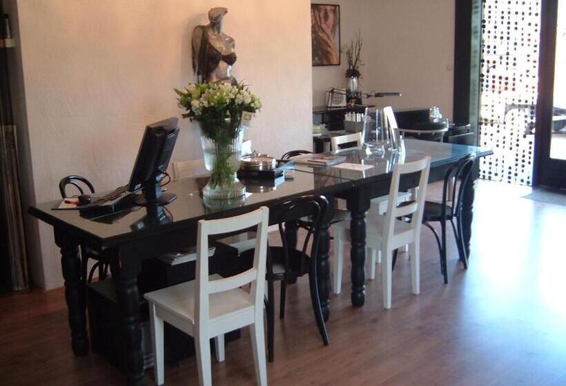 هتل Groeps Villa 24 Pers