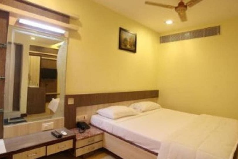 فندق Shiva Residency