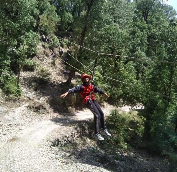 فندق Snowdrop Eco Resort
