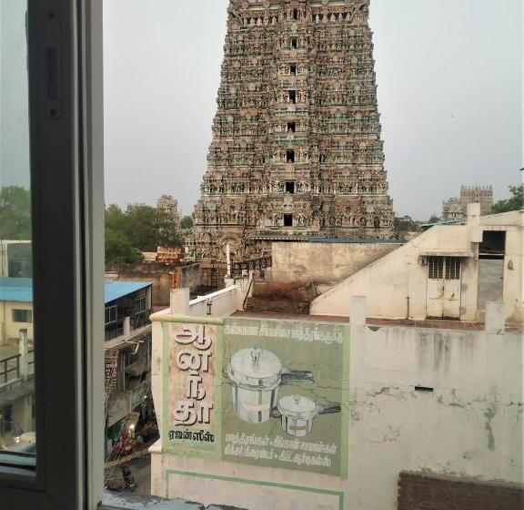 هتل Temple View Annex