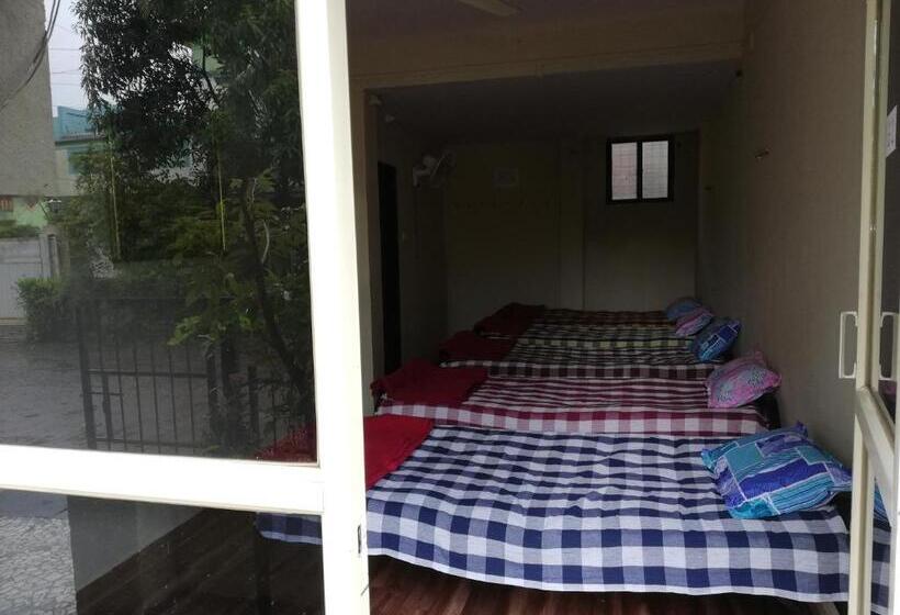 פנסיון Mango Guest House
