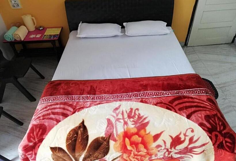 פנסיון Mango Guest House