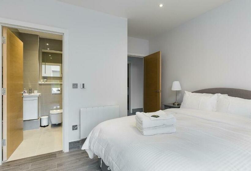 The Lion Gate Apartments