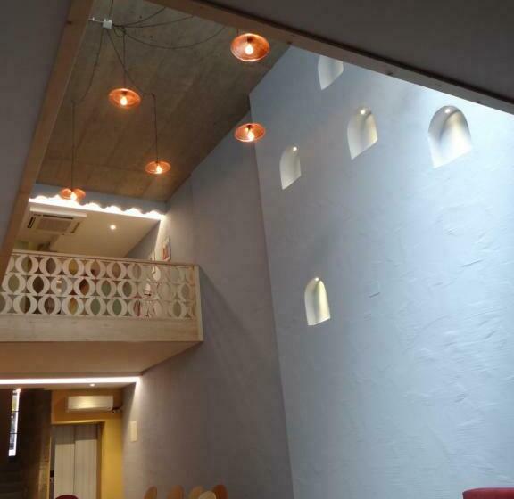 Ura Hostel