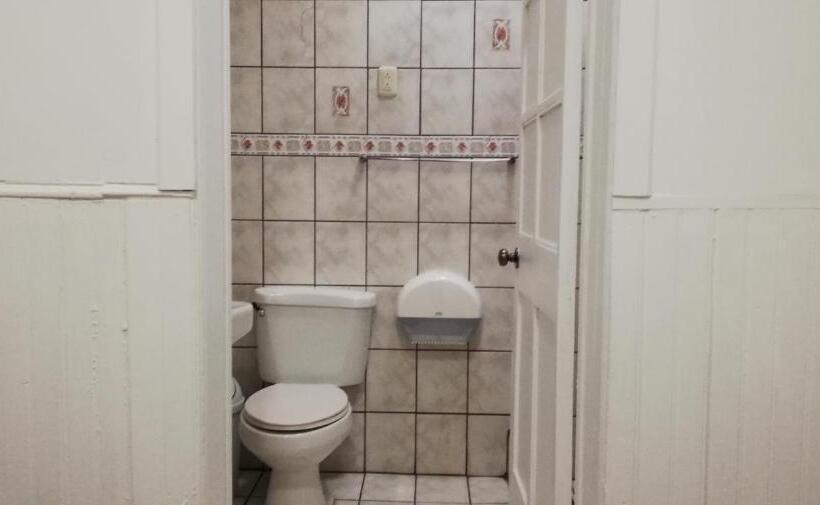 هاستل Casa Mayela Guest House