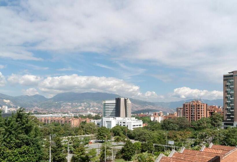 Aptos Alcazar Oviedo By Housy Host
