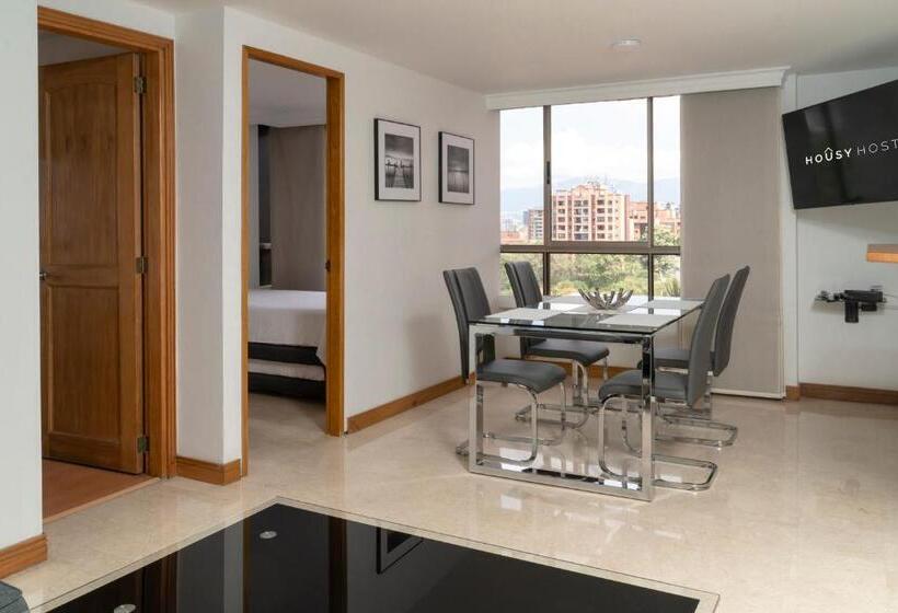 Aptos Alcazar Oviedo By Housy Host