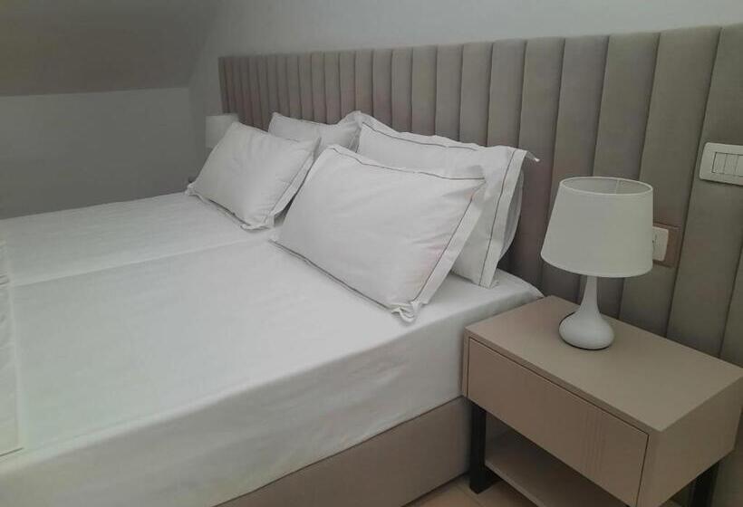 تختخواب و صبحانه Guesthouse Pelivani