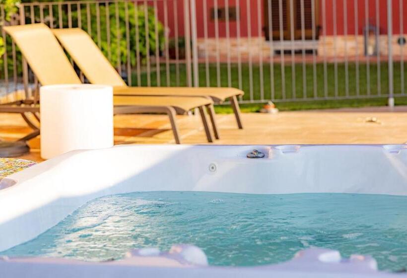 민박 La Casa Di Chiara