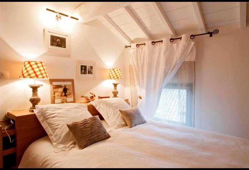 تختخواب و صبحانه Maison De La Bourgade