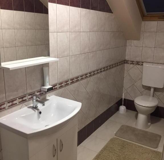 تختخواب و صبحانه Mokka Panzió