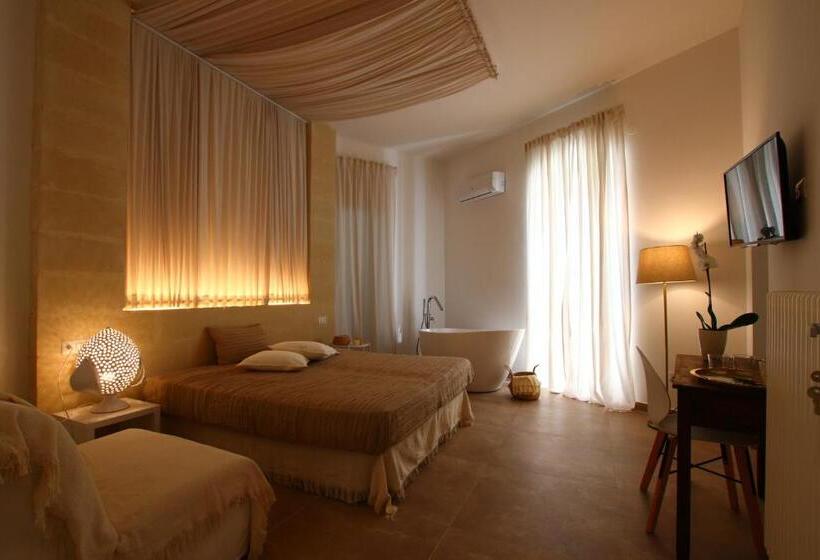 تختخواب و صبحانه San Michele Luxury Rooms