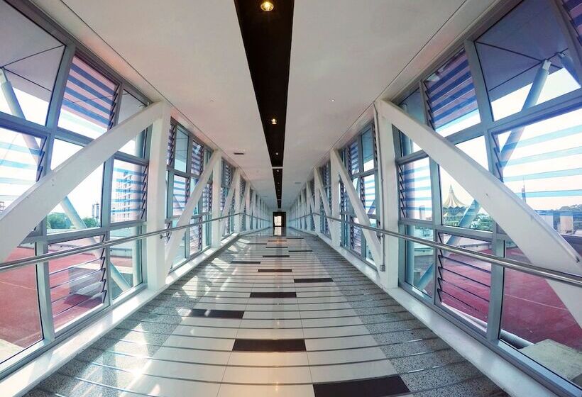 هتل Astana Wing  Riverside Majestic