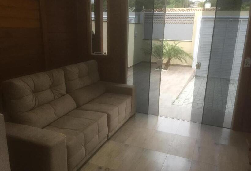 بنسيون Bangalôs Do Parque