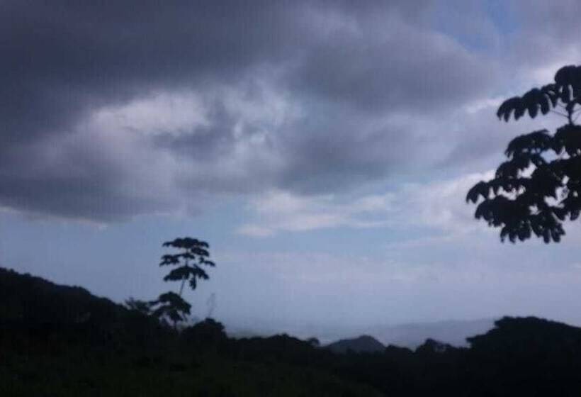 پانسیون Casa El Recuerdo