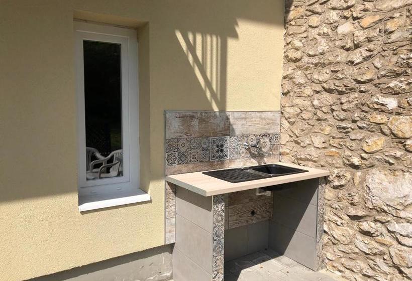 펜션 Juno Apartman Vendégház