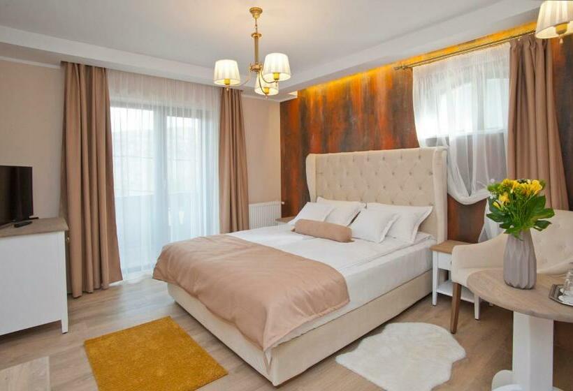 پانسیون Uphill Residence