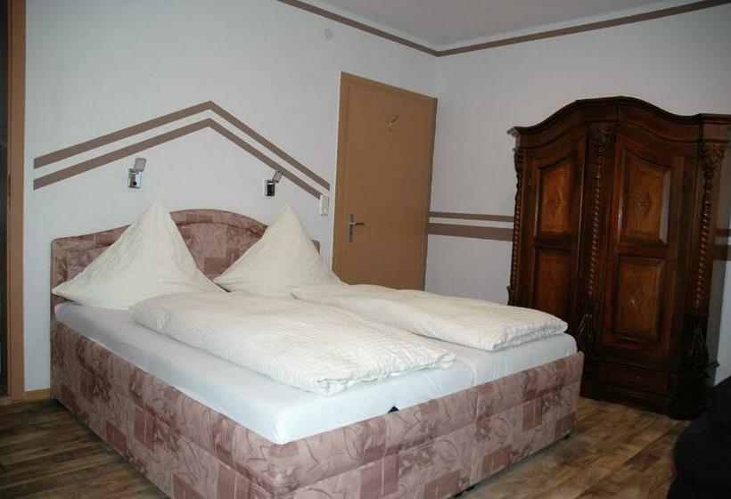 ユースホステル Dinkelsbühler Hof