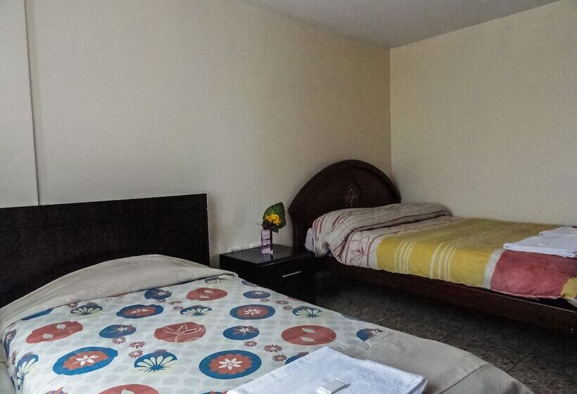 هاستل Hostal La Rosa Otavalo