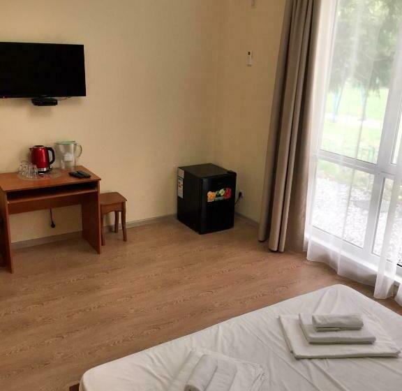 هاستل Semeynyy Mini