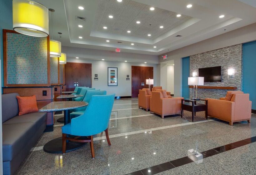 בית מלון כפרי Drury Inn & Suites Gainesville