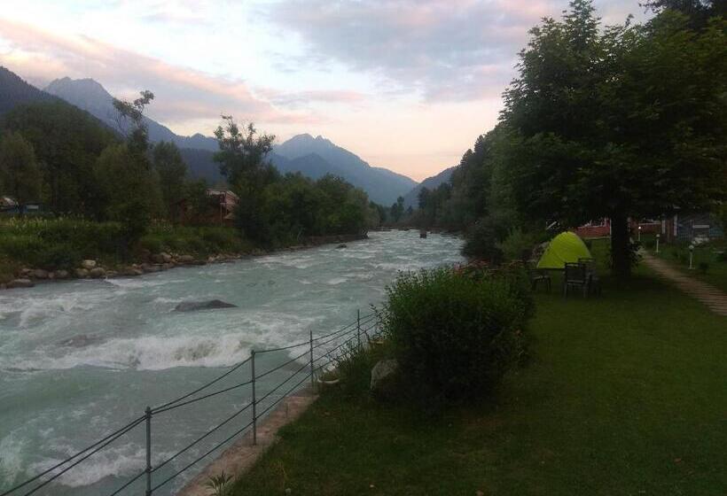 فندق White House