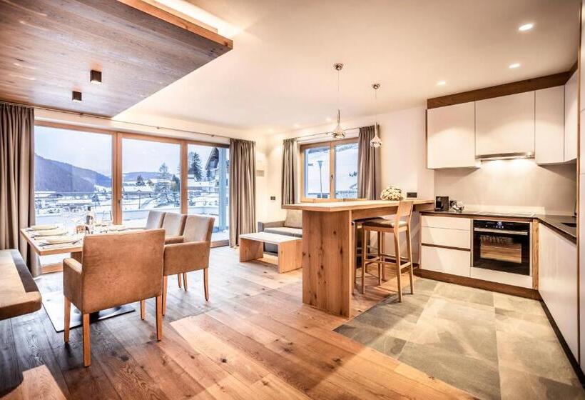 Luxury Chalet Plazola