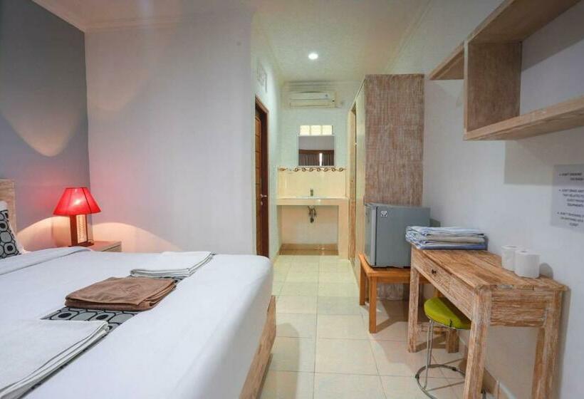 پانسیون Adi Guest House