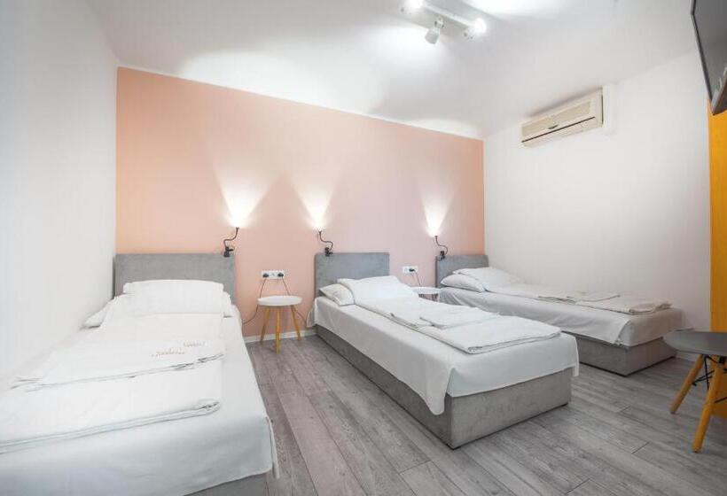 ペンション Chesscom Guesthouse